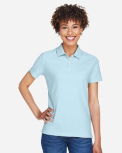 Devon & Jones DG150W Women’s DRYTEC20™ Performance Polo – Crystal Blue (on model)