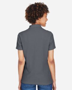 Devon & Jones DG150W Women’s DRYTEC20™ Performance Polo – Graphite (on model back)
