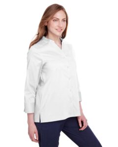 Devon & Jones DG560W Women’s Crown Collection® Stretch Broadcloth Three-Quarter Sleeve Blouse – White (on model side)