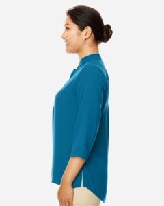 Devon & Jones DP611W Women’s Perfect Fit™  Three-Quarter Sleeve Crepe Tunic – Dark Teal (on model side)