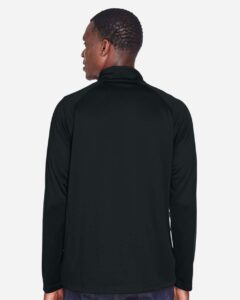 Devon & Jones DG440 Men’s Stretch Tech-Shell® Compass Quarter-Zip Pullover – Black (on model back)