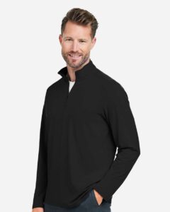Devon & Jones DG425 Men’s Raleigh Stretch Quarter-Zip Pullover – Black (on model side)