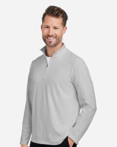 Devon & Jones DG425 Men’s Raleigh Stretch Quarter-Zip Pullover – Grey (on model side)