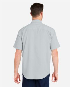 HUK H150171 Men’s Tide Point Short Sleeve Shirt – Harbor Mist (on model back)