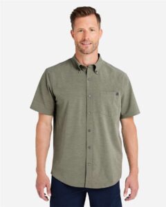 HUK H150154 Men’s Kona Short Sleeve Solid Shirt – Moss (on model)