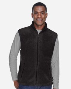 Harriton M985 Unisex Fleece Full-Zip Vest – Black (on model)
