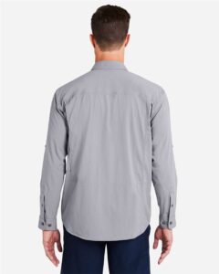 HUK H150184 Men’s Creekbed Pocket Fishing Shirt – Night Owl (on model back)