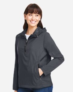 North End NE810W Women’s Aura Lightweight Packable Anorak – Carbon/ Black (on model side)