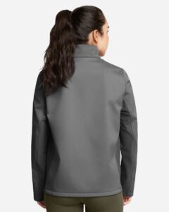 Under Armour 1371594 Women’s ColdGear® Infrared Shield 2.0 Jacket – Castlerock/ Black (on model back)