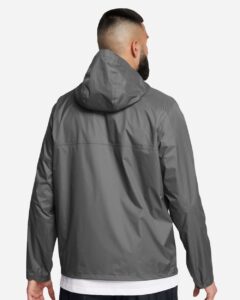 Under Armour 1374644 Men’s Stormproof Cloudstrike 2.0 Jacket – Castlerock/ Black (on model back)