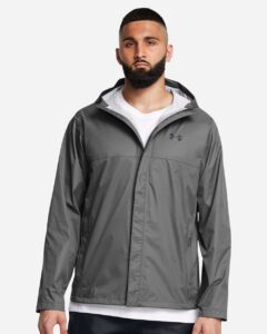 Under Armour 1374644 Men’s Stormproof Cloudstrike 2.0 Jacket – Castlerock/ Black (on model)