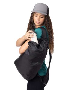 BAGedge BE278 Getaway Cinchback Travel Backpack – Black (on model back)