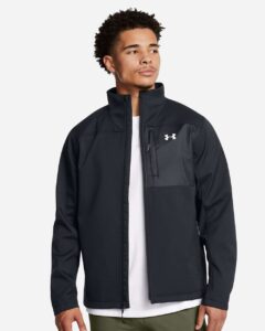 Under Armour 1371586 Men’s ColdGear® Infrared Shield 2.0 Jacket – Black (on model)