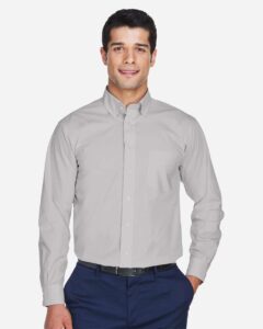 Devon & Jones D620 Men’s Crown Collection® Broadcloth Woven Dress Shirt – Silver (on model)
