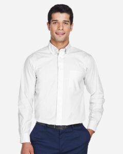 Devon & Jones D620 Men’s Crown Collection® Broadcloth Woven Dress Shirt – White (on model)