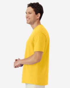 Gildan 3000 Unisex Light Cotton T-Shirt – Daisy (on model side)