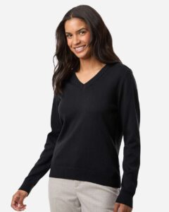 Devon & Jones DG445W Women’s New Classics V-Neck Sweater – Black (on model)