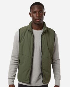 Weatherproof 26714 Men’s Commuter Tech Vest – Grape Leaf (on model)