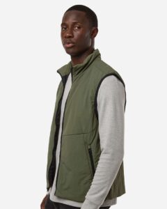 Weatherproof 26714 Men’s Commuter Tech Vest – Grape Leaf (on model side)