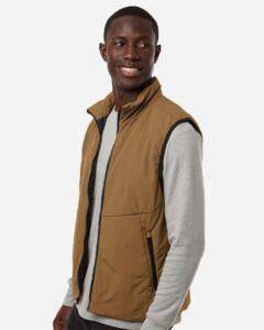 Weatherproof 26714 Men’s Commuter Tech Vest – Teddy Brown (on model side)