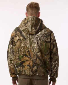 Berne Apparel HJ51 Men’s Berne Heritage Hooded Jacket – Realtree Apx (on model back)