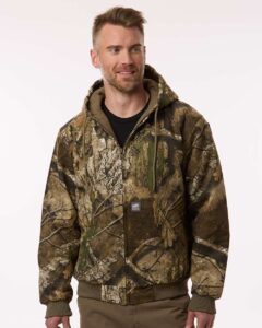 Berne Apparel HJ51 Men’s Berne Heritage Hooded Jacket – Realtree Apx (on model)
