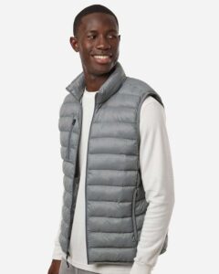 Weatherproof 26717 Men’s Lightweight Poly-filled Packable Vest – Chelsea Grey (on model side)