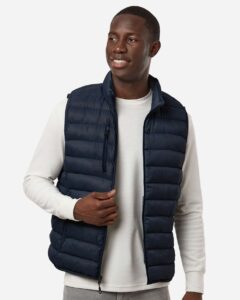 Weatherproof 26717 Men’s Lightweight Poly-filled Packable Vest – Stormy Night (on model)