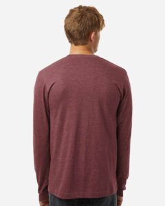 Tultex 202LS Unisex Fine Jersey Long Sleeve T-Shirt – Heather Burgundy (on model back)