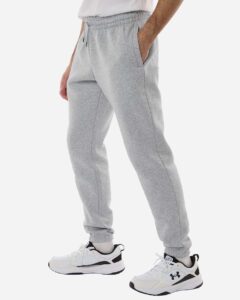 Under Armour 1373882 Men’s Icon Fleece Joggers – Mod Grey Light Heather/ White (on model side)