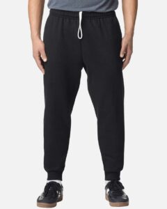 Gildan 18250 Unisex Heavy Blend™ Joggers – Black (on model)