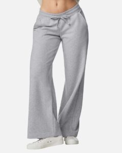 American Apparel FTP00 Women’s French Terry Wide Leg Pants – Heather Grey (on model)