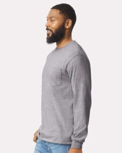 Gildan 2410 Unisex Ultra Cotton® Long Sleeve Pocket T-Shirt – Sport Grey (on model side)