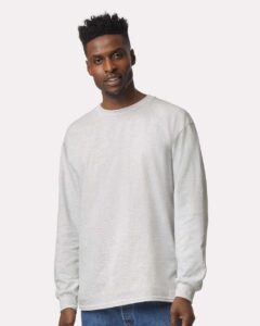 Gildan 2400 Unisex Ultra Cotton® Long Sleeve T-Shirt – Ash (on model)