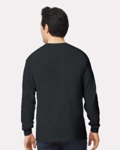 Gildan 2400 Unisex Ultra Cotton® Long Sleeve T-Shirt – Black (on model back)