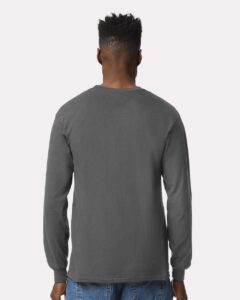 Gildan 2400 Unisex Ultra Cotton® Long Sleeve T-Shirt – Charcoal (on model back)