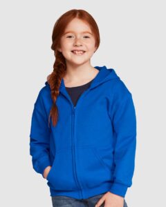 Gildan 18600B Youth Heavy Blend™ Full-Zip Hooded Sweatshirt – Royal (on model)