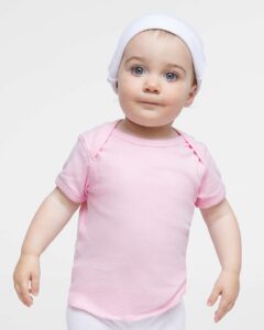 Rabbit Skins 3400 Infant Baby Rib Tee – Pink (on model)