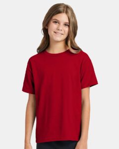 Hanes 5370 Youth EcoSmart® T-Shirt – Deep Red (on model)