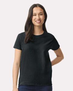 Gildan 2000L Women’s Ultra Cotton® T-Shirt – Black (on model)