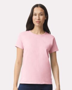 Gildan 2000L Women’s Ultra Cotton® T-Shirt – Light Pink (on model)