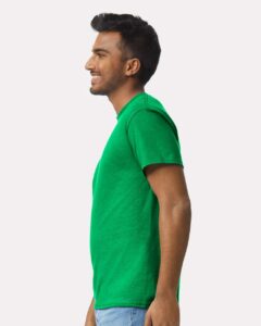 Gildan 2000 Unisex Ultra Cotton® T-Shirt – Antique Irish Green (on model side)
