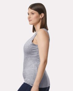 Gildan 64200L Women’s Softstyle® Tank Top – Sport Grey (on model side)