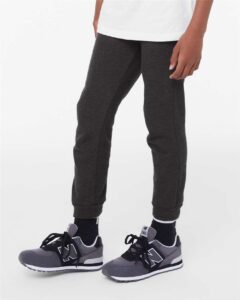 BELLA + CANVAS 3727Y Youth Jogger Sweatpants – Dark Grey Heather (on model side)