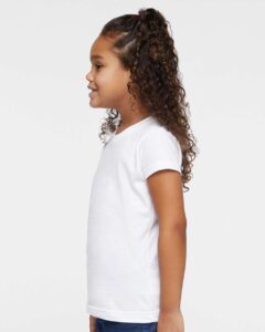 Rabbit Skins 3316 Toddler Girls Fine Jersey Tee – White (on model side)