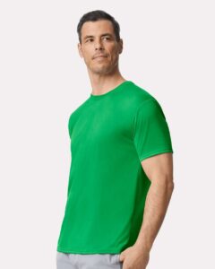 Gildan 42000 Unisex Performance® T-Shirt – Irish Green (on model side)
