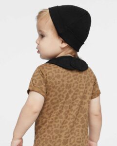 Rabbit Skins 1005 Infant Premium Jersey Bib – Black (on model back)