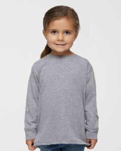 Rabbit Skins 3302 Toddler Fine Jersey Long Sleeve Tee – Heather (on model)