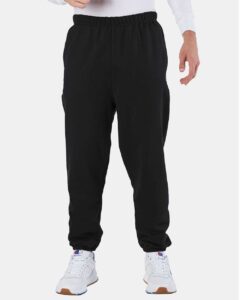 Champion RW10 Unsiex Reverse Weave® Sweatpants – Black (on model)