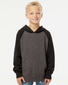 Independent Trading Co. PRM15YSB Youth Lightweight Special Blend Raglan Hooded Sweatshirt – Carbon/ Black (on model)
